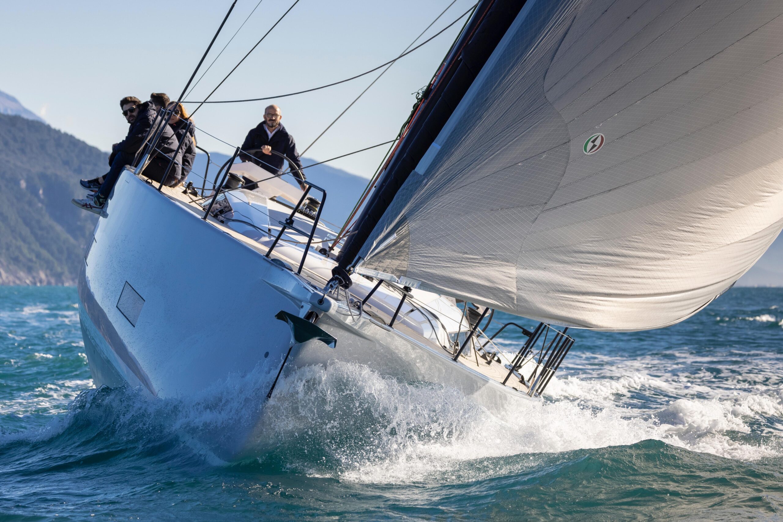 ICE 54 SUITE di prua 