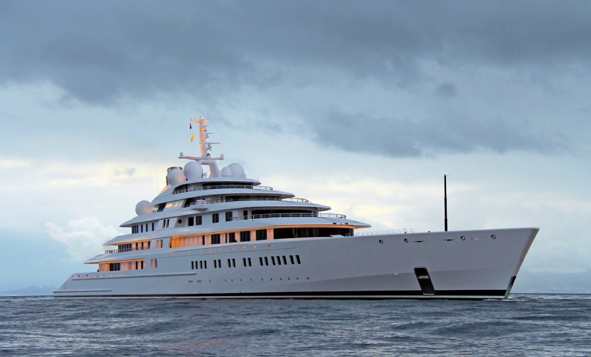 AZZAM lurssen 