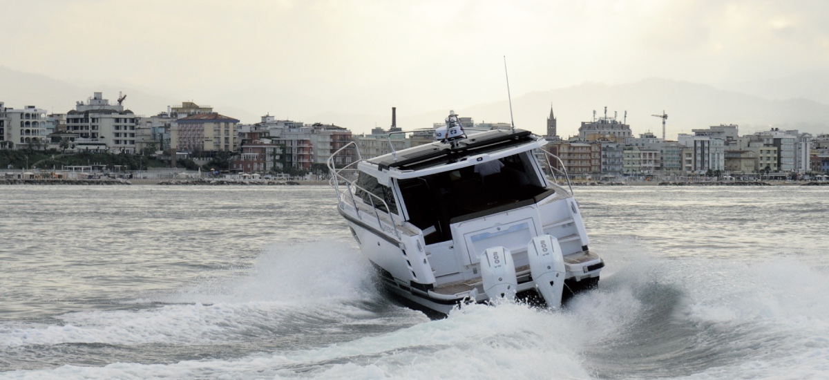 Aquador 300 HT in navigazione