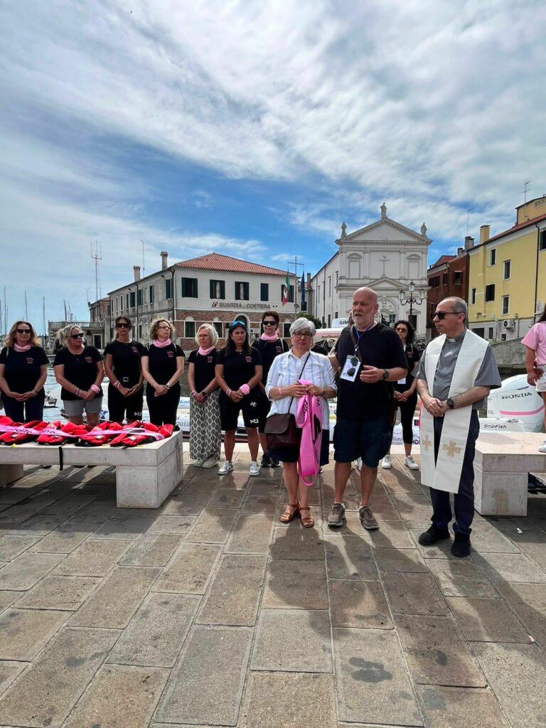 Mediterraneo in Rosa 2026 - benedizione dell'equipaggio
