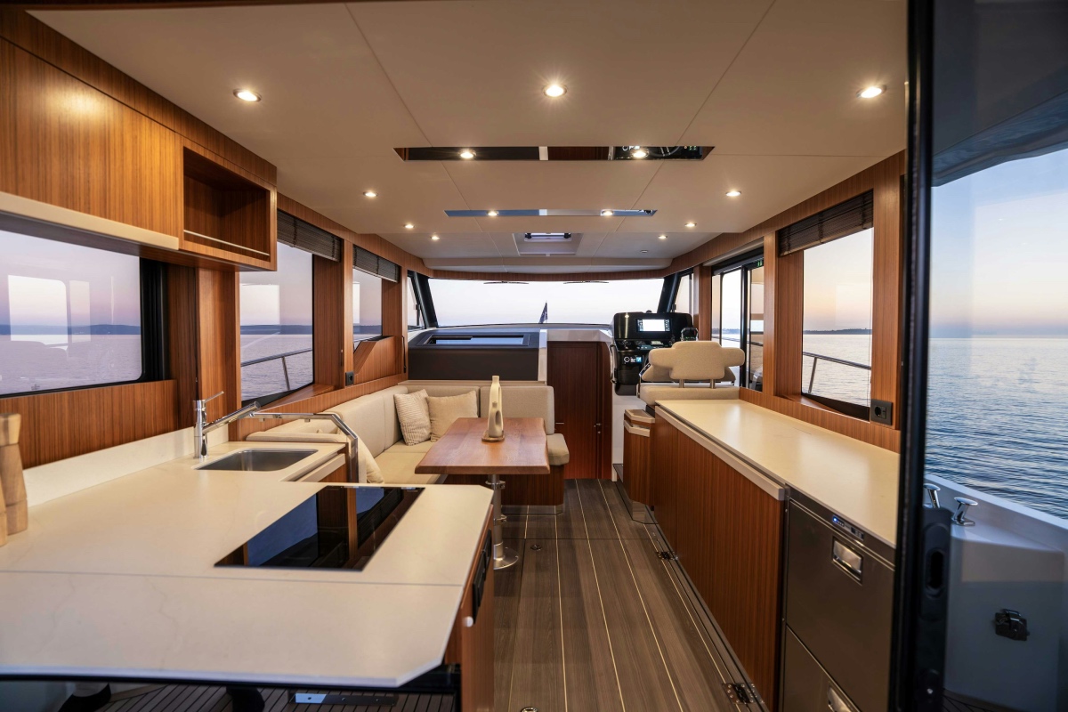 Greenline 42 interni