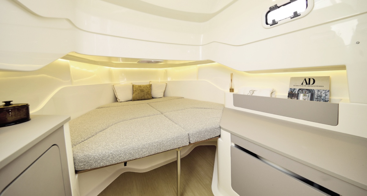 barca Cantieri Capelli cabinata