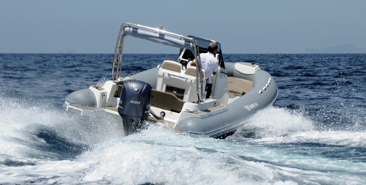 Breva 800 in navigazione