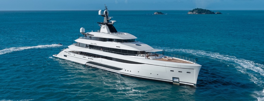 CRN Amor à Vida: il primo superyacht ibrido del cantiere