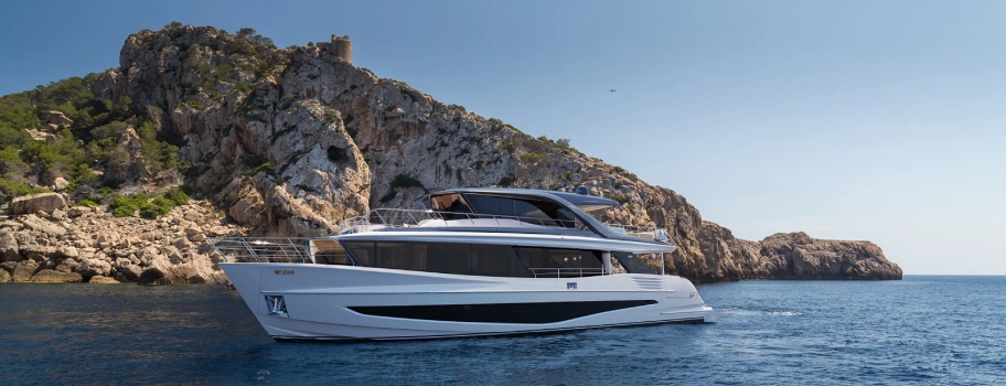 Princess X90: il nuovo Super Flybridge