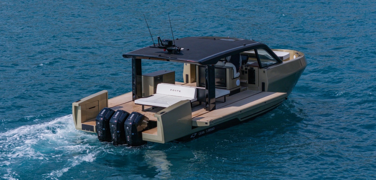 esterni yacht 47 piedi